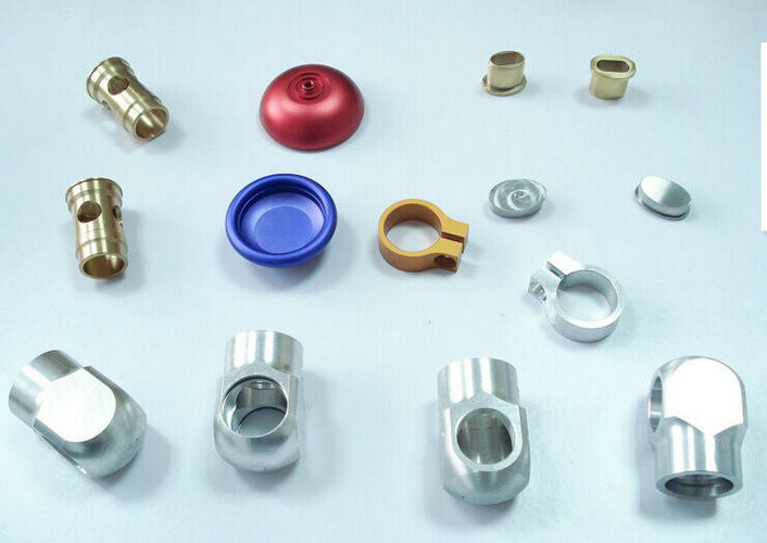 As peças fazendo à máquina personalizadas do CNC/precisão de alumínio fizeram à máquina produtos de trituração para eletrônico